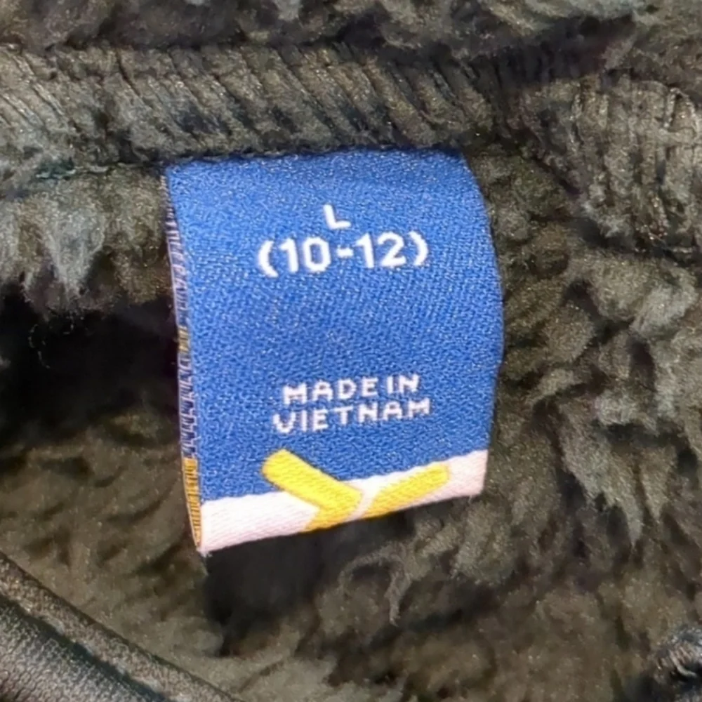 Old Navy Green Full Zip Fluffy Hooded Jacket size Large 10/12